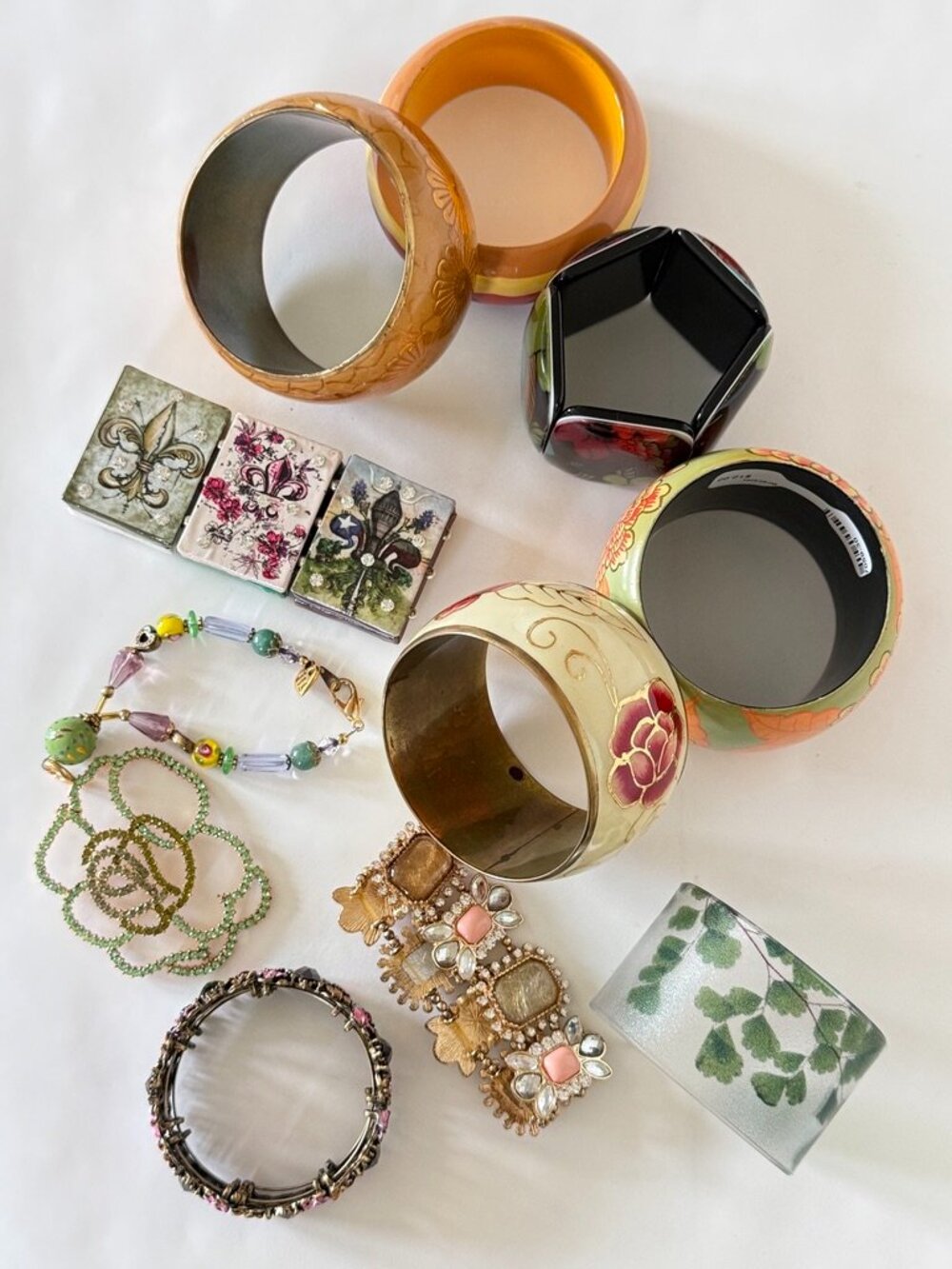 BUNDLE of 10 READY to WEAR or SELL! Vintage to Now Flower Bracelets